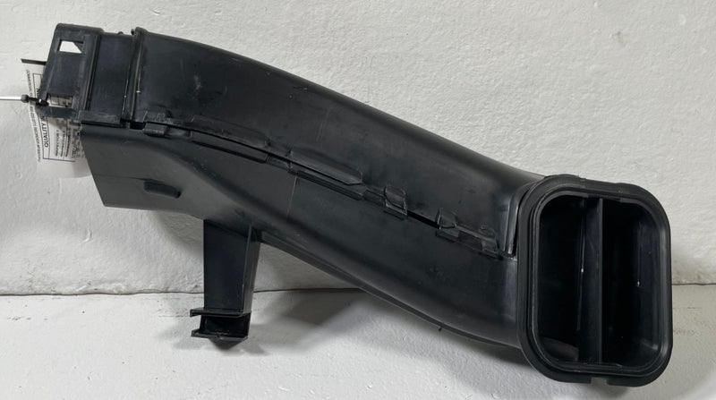 Load image into Gallery viewer, 2018-2025 BMW X3 X4 X5 X6 X7 G01 G02 ENGINE AIR INTAKE HOSE DUCT TUBE # 108218
