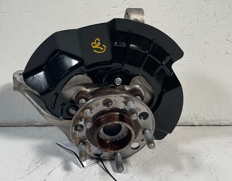 Load image into Gallery viewer, 22-26 HYUNDAI TUCSON FWD FRONT LEFT DRIVER SIDE SPINDLE KNUCKLE &amp; HUB # 113730
