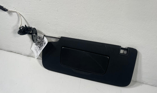 25-26 CHEVROLET EQUINOX FRONT LEFT DRIVER SIDE SUN VISOR W/ MIRROR 1.5L