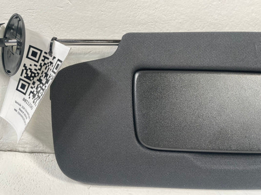 25-26 CHEVROLET EQUINOX FRONT LEFT DRIVER SIDE SUN VISOR W/ MIRROR 1.5L