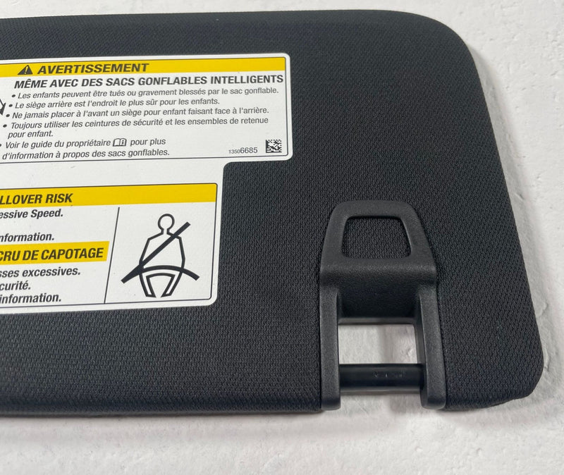 Load image into Gallery viewer, 25-26 CHEVROLET EQUINOX FRONT LEFT DRIVER SIDE SUN VISOR W/ MIRROR 1.5L # 112343
