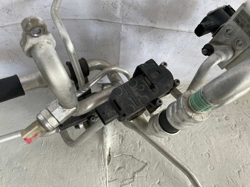 Load image into Gallery viewer, 2022-2024 HYUNDAI IONIQ 5 AWD HVAC AC AIR CONDITIONER HOSE LINE ASSEMBLY #108612
