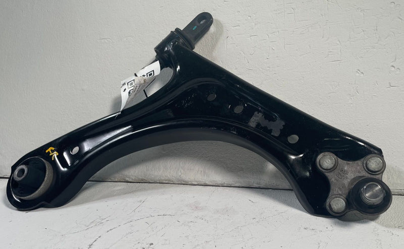 Load image into Gallery viewer, 22-26 HYUNDAI TUCSON FRONT RIGHT PASSENGER SIDE LOWER CONTROL ARM 2.5L # 113727
