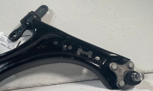 22-26 HYUNDAI TUCSON FRONT RIGHT PASSENGER SIDE LOWER CONTROL ARM 2.5L