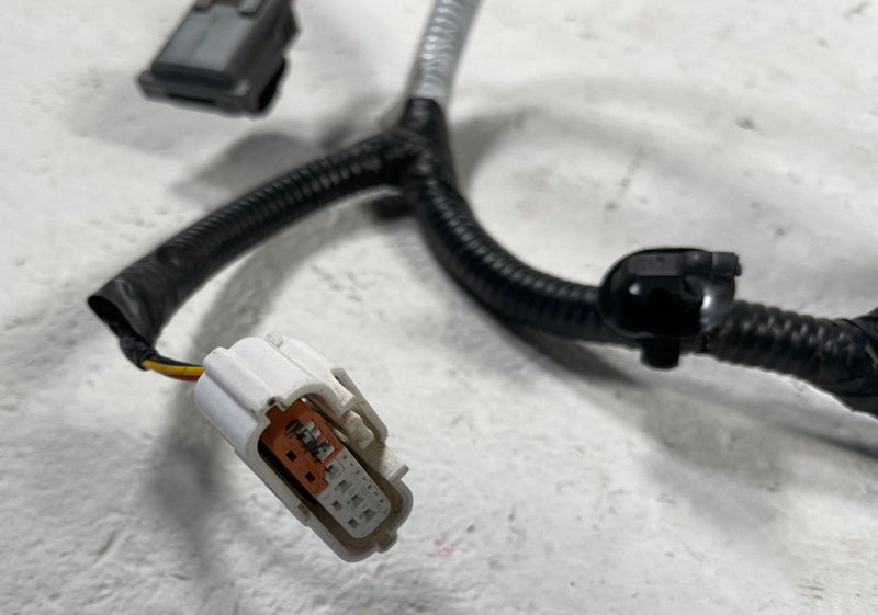 Load image into Gallery viewer, 2023 - 2025 HYUNDAI IONIQ 6 REAR BUMPER PARK ASSIST WIRE WIRING HARNESS # 110876
