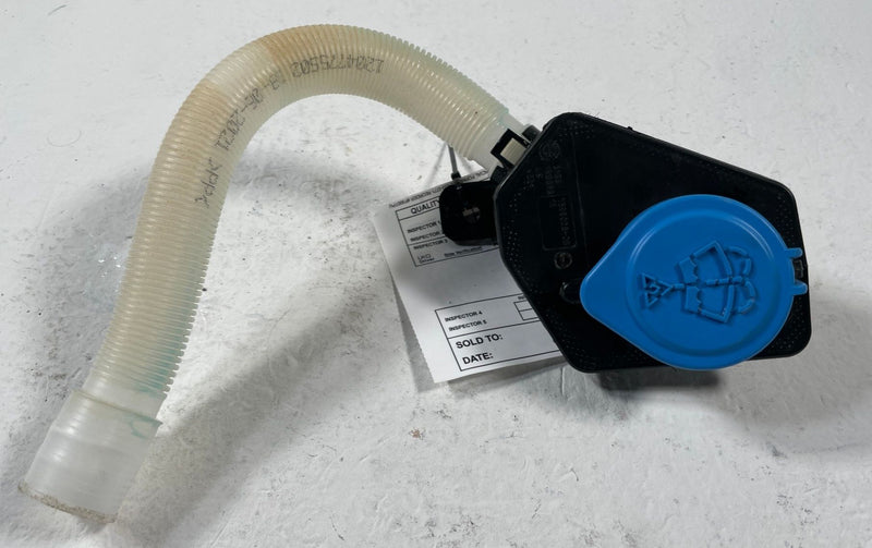 Load image into Gallery viewer, 2018-2025 BMW X3 X4 G01 G02 WINDSHIELD WASHER RESERVOIR TUBE PIPE W/CAP # 108261
