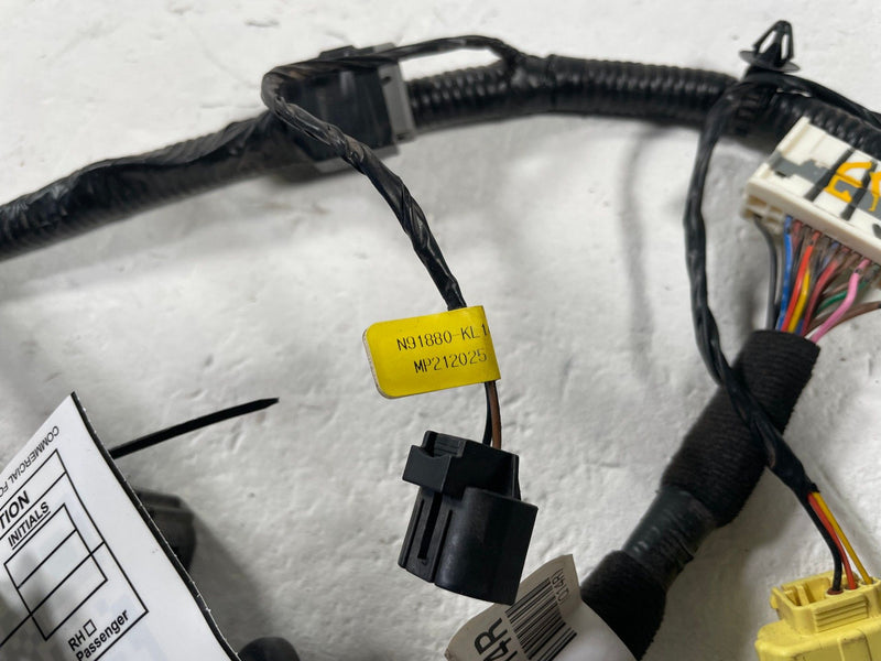 Load image into Gallery viewer, 2023 - 2025 HYUNDAI IONIQ 6 REAR BUMPER PARK ASSIST WIRE WIRING HARNESS # 110876

