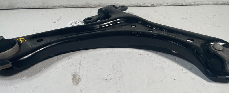 Load image into Gallery viewer, 22-26 HYUNDAI TUCSON FRONT RIGHT PASSENGER SIDE LOWER CONTROL ARM 2.5L # 113727
