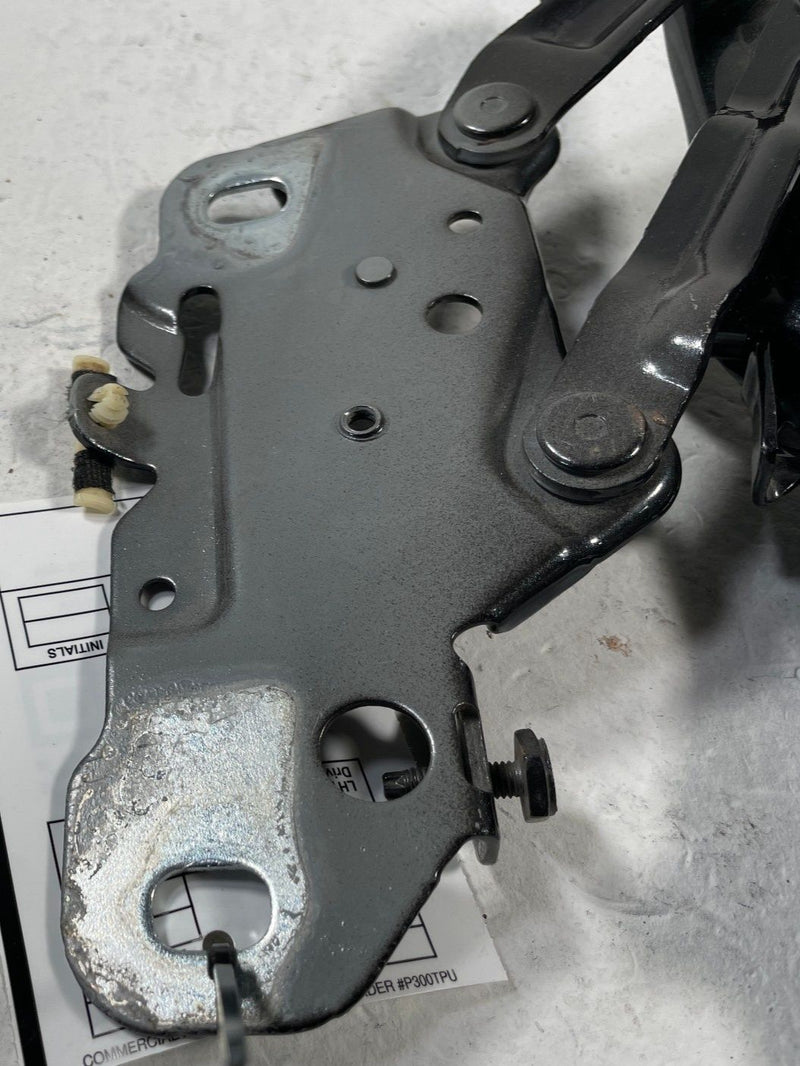 Load image into Gallery viewer, 2018-2025 BMW X3 X4 G01 G02 FRONT LH &amp; RH HOOD BONNET HINGE PAIR BLACK # 108214
