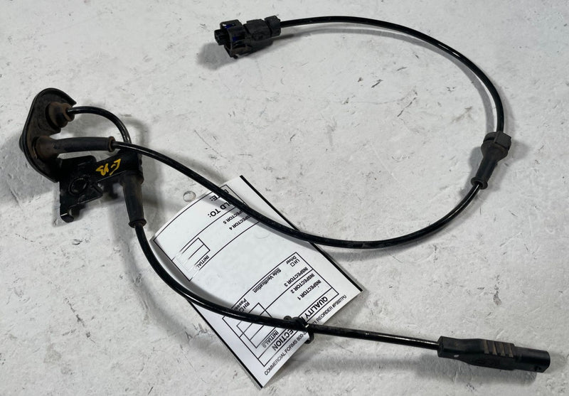 Load image into Gallery viewer, 2023-2025 HYUNDAI IONIQ 6 RWD FRONT RIGHT SIDE ABS SPEED WHEEL SENSOR # 110872
