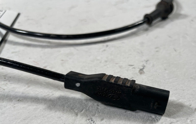 Load image into Gallery viewer, 2023-2025 HYUNDAI IONIQ 6 RWD FRONT RIGHT SIDE ABS SPEED WHEEL SENSOR # 110872
