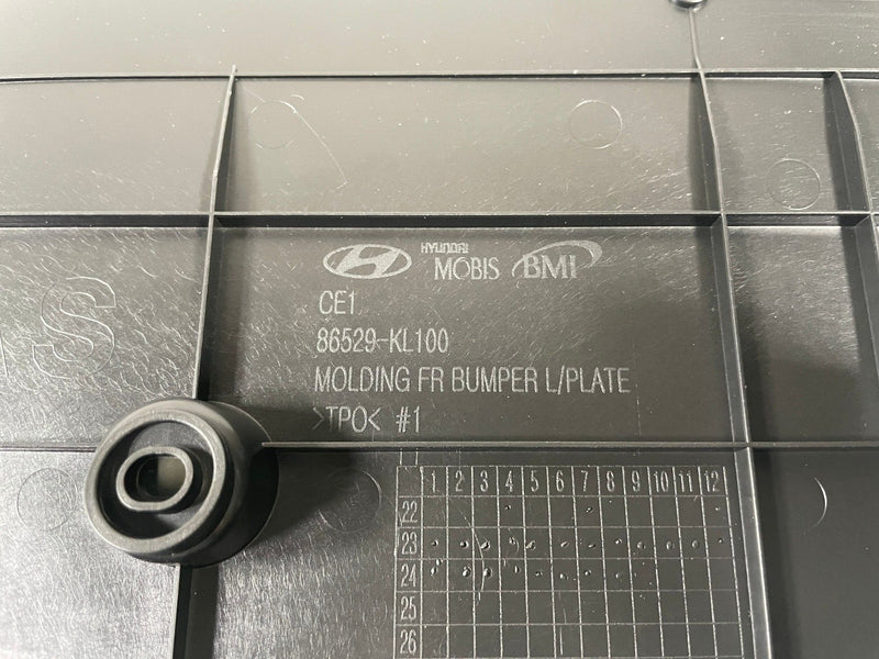 Load image into Gallery viewer, 2023-2025 HYUNDAI IONIQ 6 FRONT BUMPER LICENCE PLATE MOUNTING BRACKET # 110855
