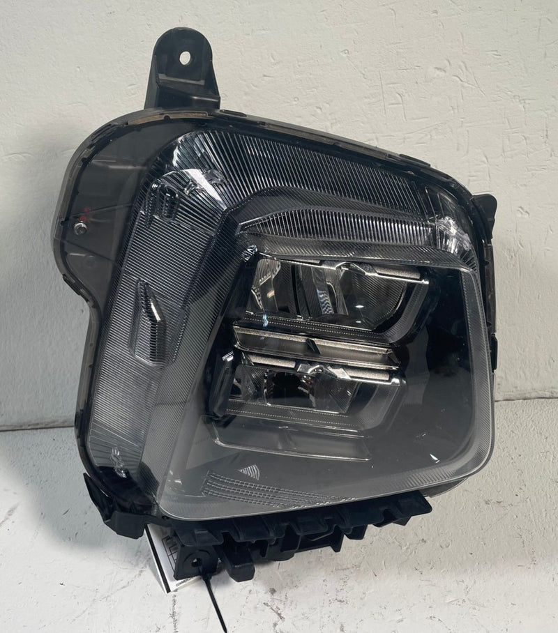 Load image into Gallery viewer, 2022-2024 HYUNDAI TUCSON FRONT RIGHT PASSENGER LED HEADLIGHT HEADLAMP # 113721
