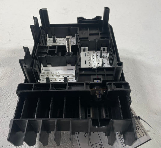 2025 - 2026 CHEVROLET EQUINOX ENGINE FUSE JUNCTION BOX 26599766 1.5L