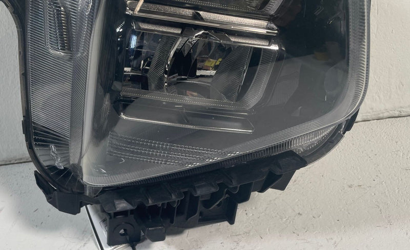 Load image into Gallery viewer, 2022-2024 HYUNDAI TUCSON FRONT RIGHT PASSENGER LED HEADLIGHT HEADLAMP # 113721
