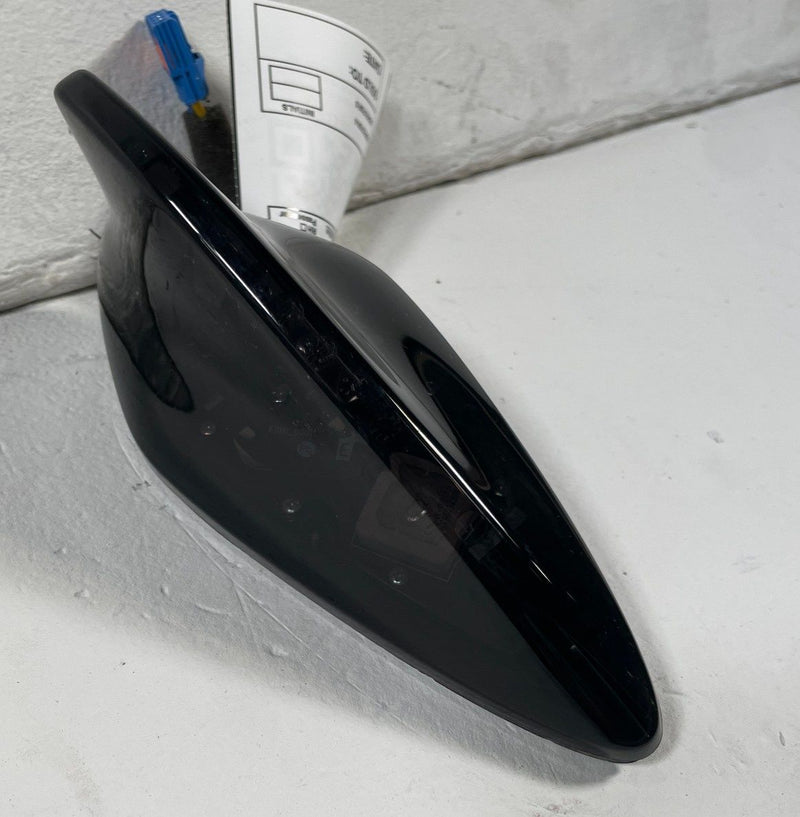 Load image into Gallery viewer, 2023-2025 HYUNDAI IONIQ 6 ROOF EXTERIOR SHARK FIN ANTENNA MODULE BLACK # 110874
