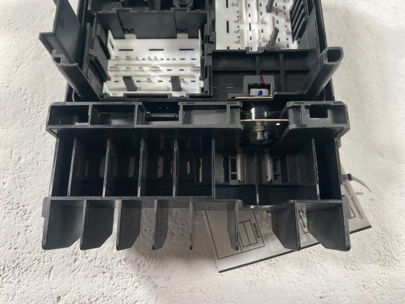 Load image into Gallery viewer, 2025 - 2026 CHEVROLET EQUINOX ENGINE FUSE JUNCTION BOX 26599766 1.5L # 112347
