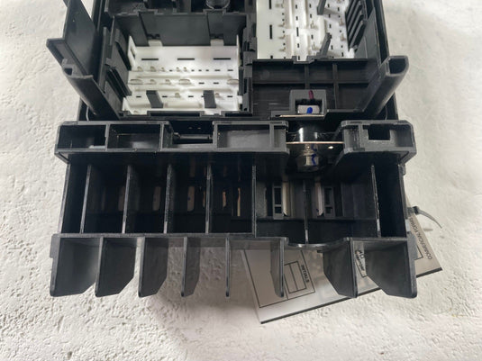 2025 - 2026 CHEVROLET EQUINOX ENGINE FUSE JUNCTION BOX 26599766 1.5L