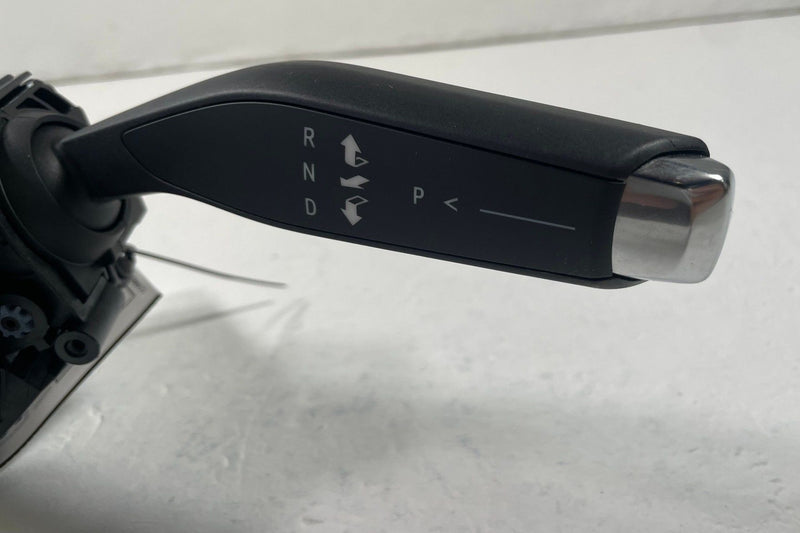 Load image into Gallery viewer, 25-26 CHEVROLET EQUINOX LEFT WIPER TURN SIGNAL COMNINATION COLUMN SWITCH #112354
