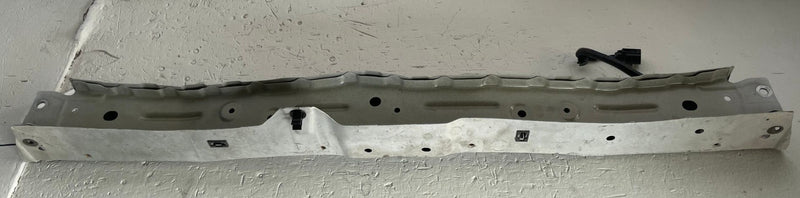 Load image into Gallery viewer, 19-25 HONDA PASSPORT RADIATOR CORE SUPPORT UPPER CENTER TIE BAR BRACKET # 113435
