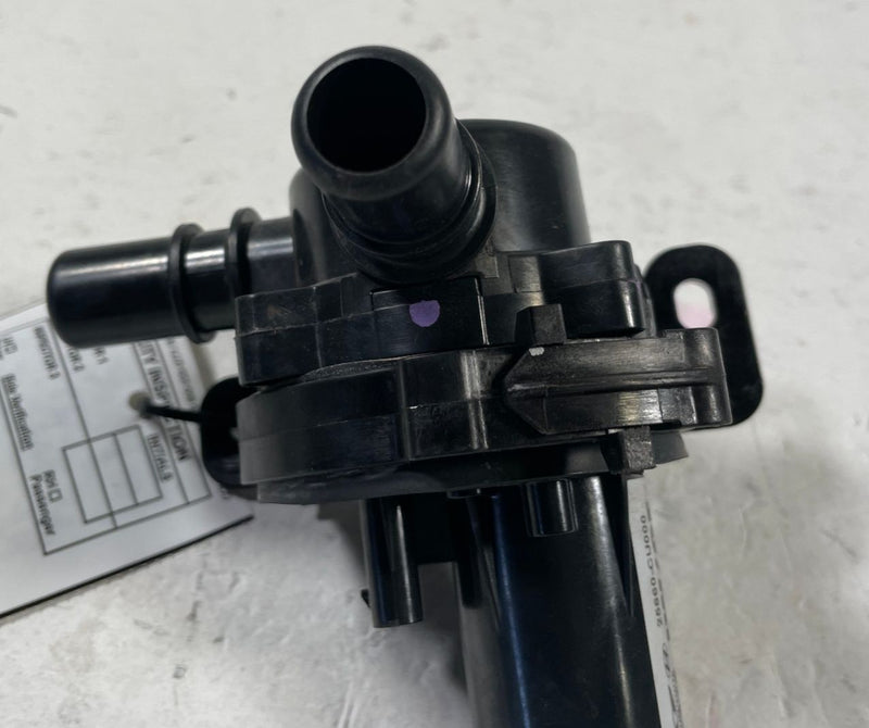 Load image into Gallery viewer, 2023-2025 HYUNDAI IONIQ 6 5 RADIATOR COOLANT RESERVOIR CHANGEOVER VALVE # 110858
