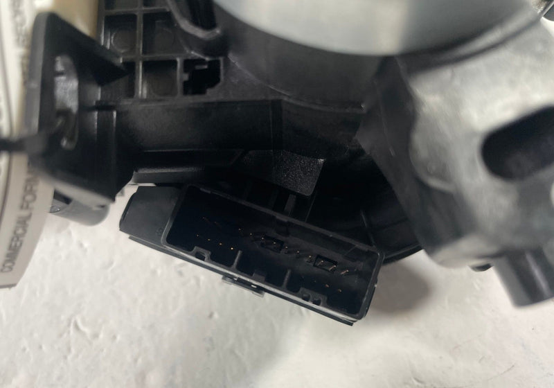 Load image into Gallery viewer, 25-26 CHEVROLET EQUINOX LEFT WIPER TURN SIGNAL COMNINATION COLUMN SWITCH #112354
