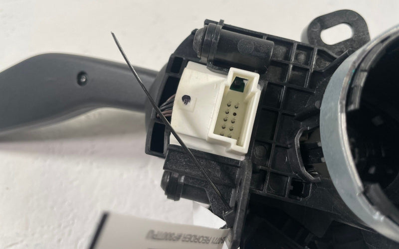 Load image into Gallery viewer, 25-26 CHEVROLET EQUINOX LEFT WIPER TURN SIGNAL COMNINATION COLUMN SWITCH #112354
