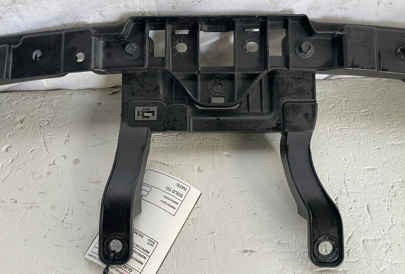 Load image into Gallery viewer, 2022-2025 HONDA PASSPORT FRONT BUMPER UPPER CENTER SUPPORT BRACKET # 113411
