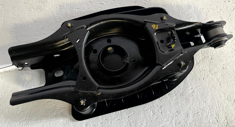Load image into Gallery viewer, 22-26 GENESIS G70 REAR LEFT DRIVER SIDE LOWER CONTROL ARM SPRING PERCH # 110968
