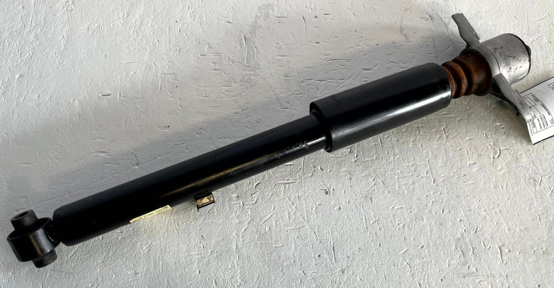 Load image into Gallery viewer, 2019-2023 GENESIS G70 REAR LEFT OR RIGHT SIDE SHOCK STRUT ABSORBER 2.0L # 110967
