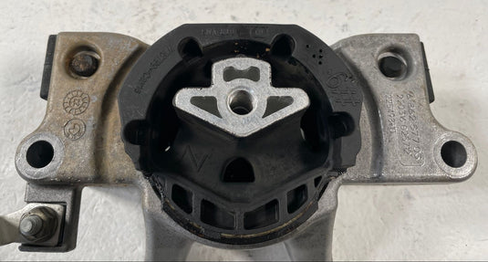 2019-2024 BMW X3 G01 RWD AUTOMATIC TRANSMISSION MOUNT SUPPORT BRACKET