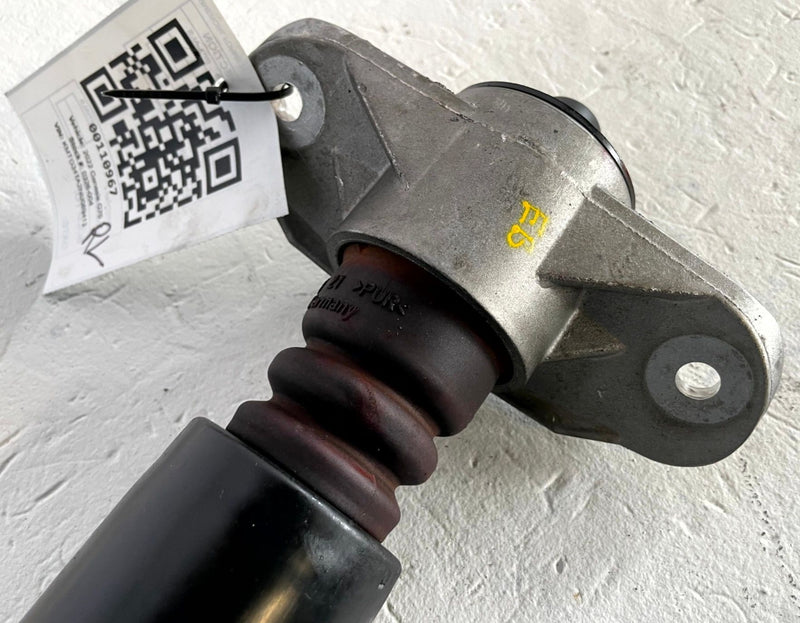 Load image into Gallery viewer, 2019-2023 GENESIS G70 REAR LEFT OR RIGHT SIDE SHOCK STRUT ABSORBER 2.0L # 110967
