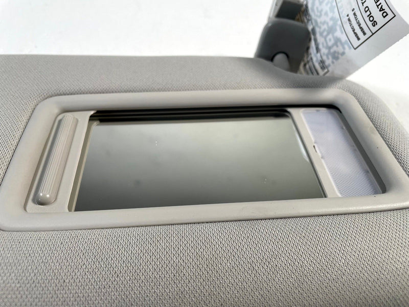 Load image into Gallery viewer, 2020 - 2025 MAZDA CX-5 FRONT RIGHT PASSENGER SIDE SUNVISOR SUN VISOR # 113755
