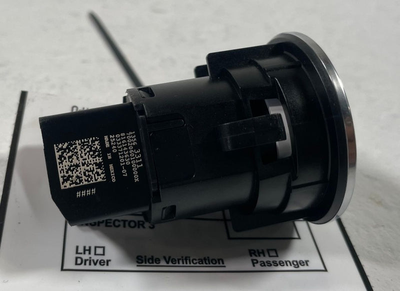 Load image into Gallery viewer, 2025 - 2026 CHEVROLET EQUINOX ENGINE IGNITION START STOP SWITCH BUTTON # 112379
