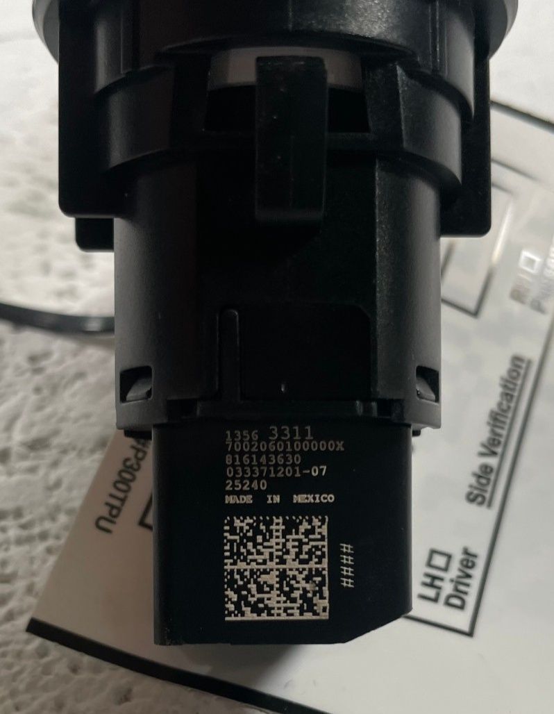 Load image into Gallery viewer, 2025 - 2026 CHEVROLET EQUINOX ENGINE IGNITION START STOP SWITCH BUTTON # 112379
