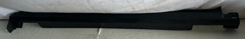 Load image into Gallery viewer, 2019 - 2025 HONDA PASSPORT RIGHT SIDE ROCKER PANEL SKIRT MOLDING BLACK # 113385
