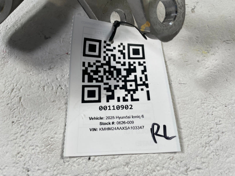 Load image into Gallery viewer, 2023-2025 HYUNDAI IONIQ 5 6 REAR LEFT DRIVER SIDE WHEEL SPINDLE KNUCKLE # 110902
