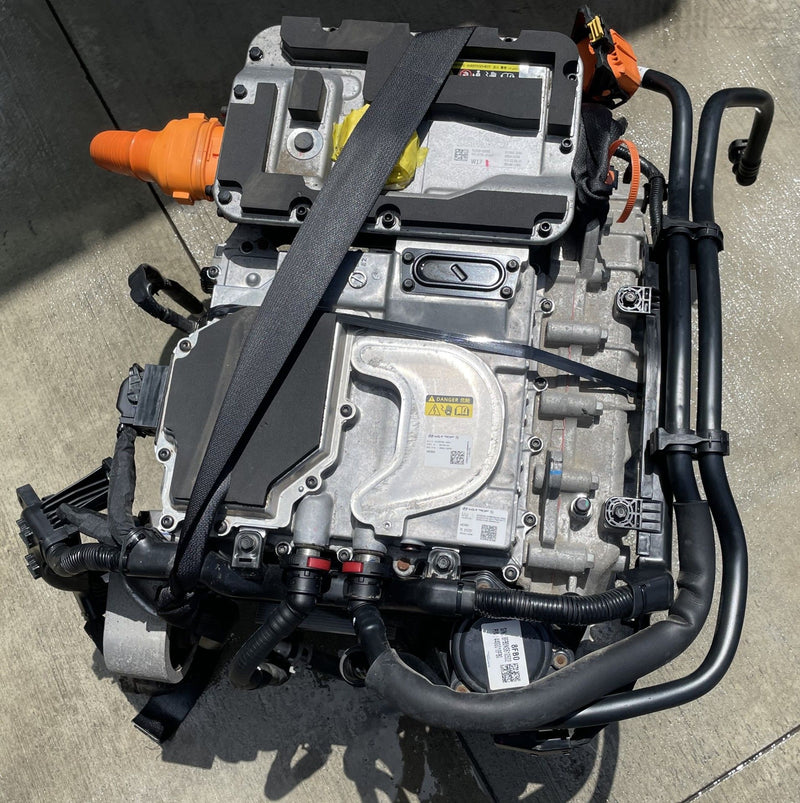 Load image into Gallery viewer, HYUNDAI IONIQ 5 AWD EM17 REAR DRIVE UNIT ENGINE ASSEMBLY 53K MILES 22-24 #108620
