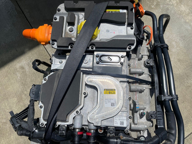 Load image into Gallery viewer, HYUNDAI IONIQ 5 AWD EM17 REAR DRIVE UNIT ENGINE ASSEMBLY 53K MILES 22-24 #108620

