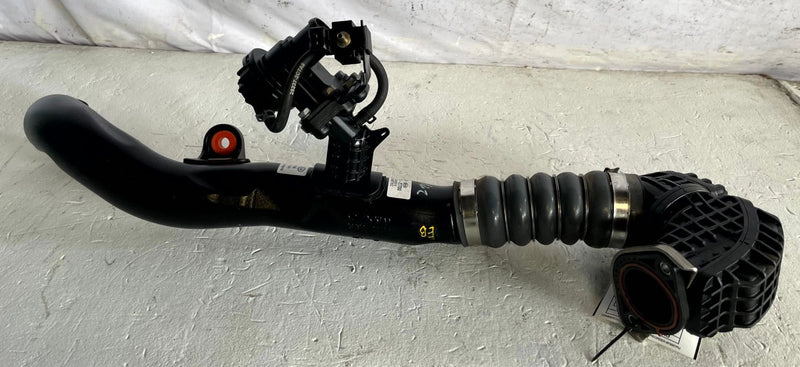 Load image into Gallery viewer, 19-23 GENESIS G70 RIGHT INTERCOOLER AIR INTAKE INLET HOSE TUBE PIPE 2.0L #110965
