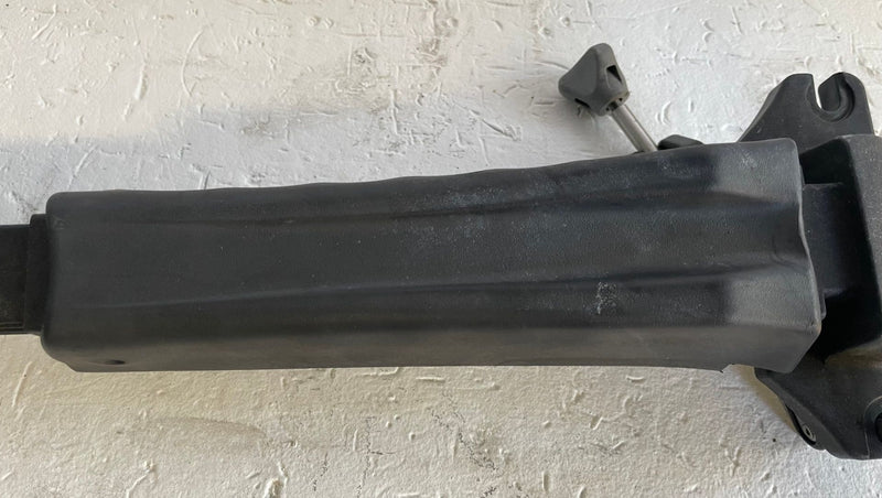 Load image into Gallery viewer, 2019 - 2025 HONDA PASSPORT THULE BOARD SHUTTER ROOF RACK CARRIER # 113405

