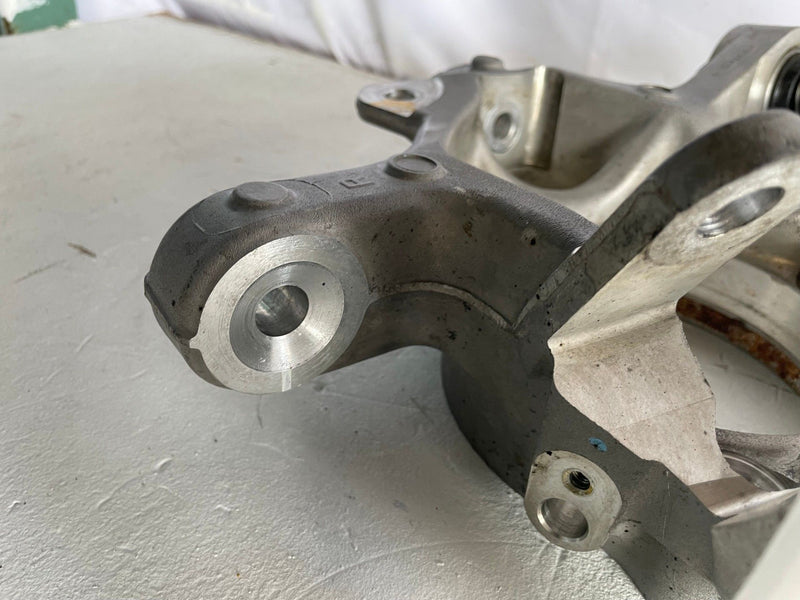 Load image into Gallery viewer, 2022-2026 HYUNDAI IONIQ 5 6 REAR RIGHT SIDE SUSPENSION SPINDLE KNUCKLE # 108578

