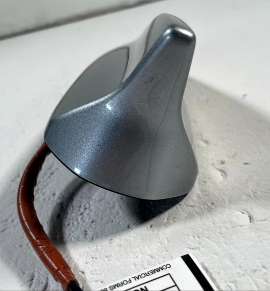 17-23 MAZDA CX-5 EXTERIOR SHARK ROOF FINN RADIO ANTENNA SILVER (45P)