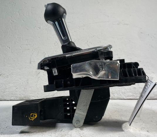 2018 - 2023 FORD MUSTANG AUTO TRANSMISSION GEAR SHIFTER ASSEMBLY