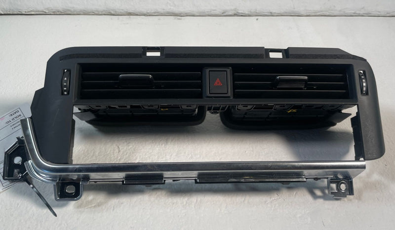 Load image into Gallery viewer, 2021-2025 NISSAN ROGUE DASH DASHBOARD CENTER HVAC AC AIR VENT GRILLE # 106798
