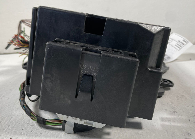 Load image into Gallery viewer, 2018 - 2024 BMW X3 G01 DASHBOARD FUSE RELAY CABIN JUNCTION BOX # 108209
