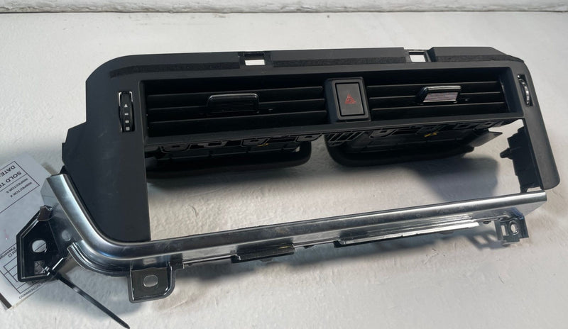 Load image into Gallery viewer, 2021-2025 NISSAN ROGUE DASH DASHBOARD CENTER HVAC AC AIR VENT GRILLE # 106798
