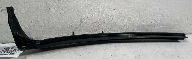 Load image into Gallery viewer, 15-23 FORD MUSTANG CONVERTIBLE LEFT A PILLAR MOLDING RETAINER BRACKET #113563
