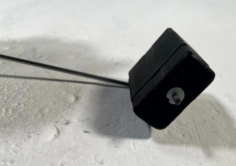 Load image into Gallery viewer, 2013 - 2025 MAZDA CX-5 RIGHT FUEL TANK GAUGE SENDING UNIT KE7060970 # 113773
