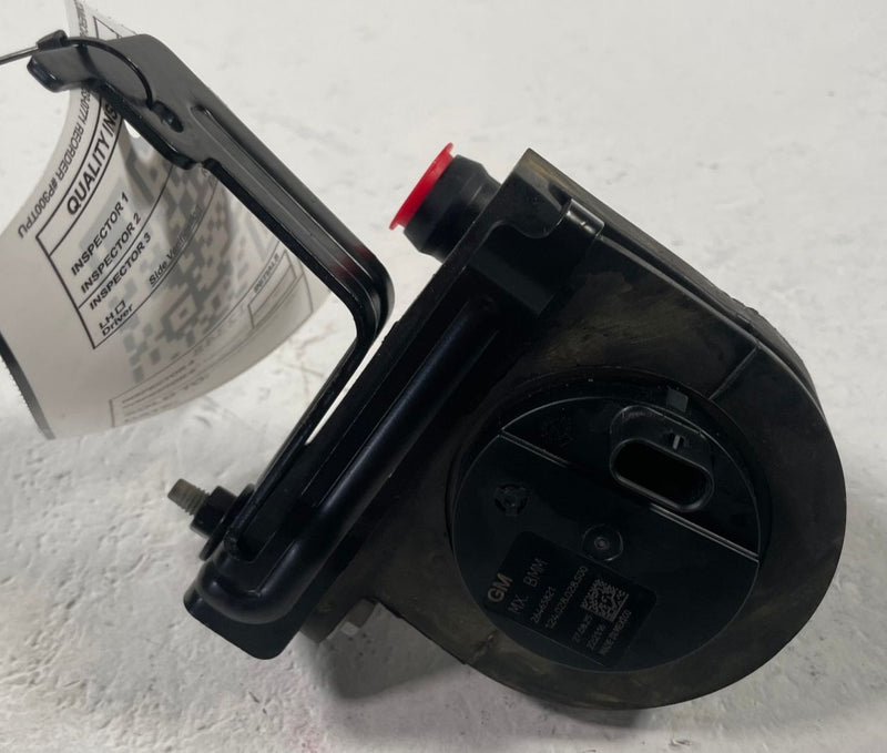 Load image into Gallery viewer, 2025-2026 CHEVROLET EQUINOX ENGINE COOLANT COOLING AUXILIARY WATER PUMP # 112348
